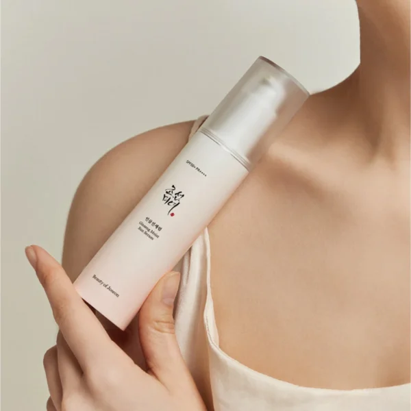 Ginseng Moist Sun Serum SPF 50+ PA++++ - Image 3