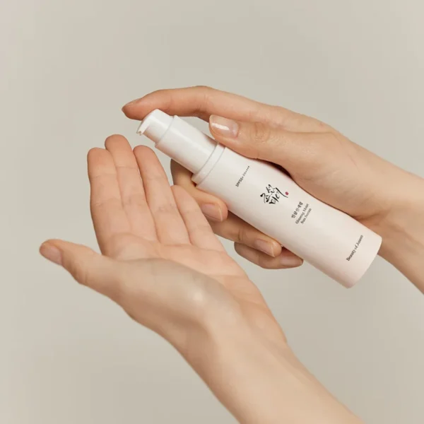 Ginseng Moist Sun Serum SPF 50+ PA++++ - Image 4